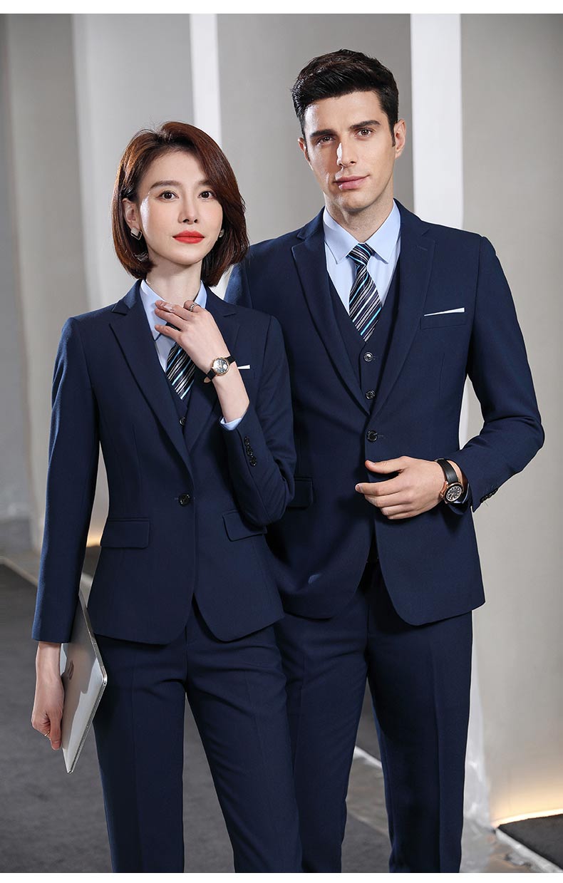 企業定做團體西服模特展示圖片4